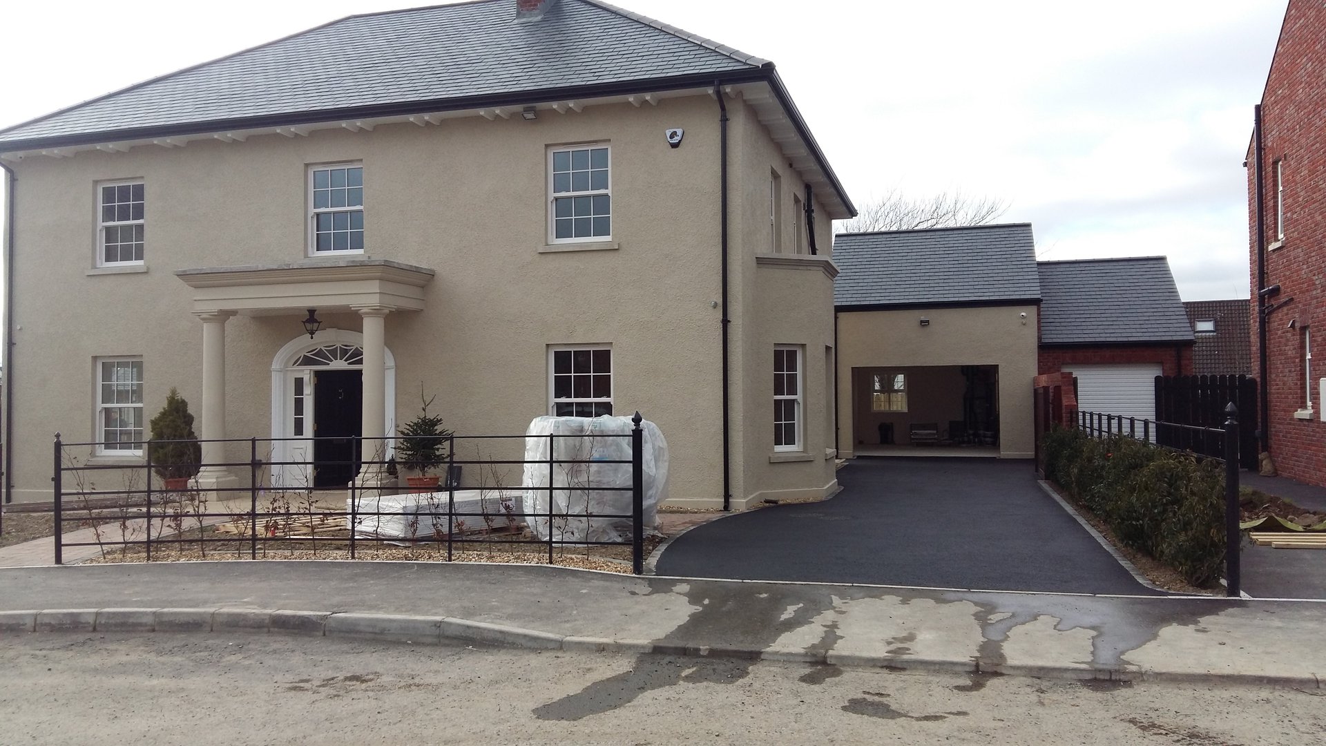 20160316_152705-4128x2322 driveway